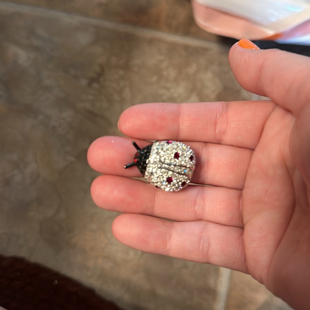 Park Lane ladybug ring genuine Swarovski crystals - Picture 2 of 5